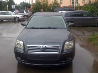 2005 Toyota Avensis Photos