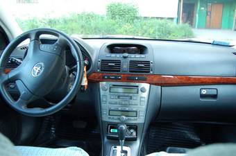 2005 Toyota Avensis Photos