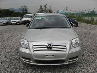 2005 Toyota Avensis Photos