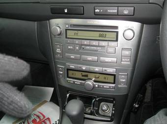 2005 Toyota Avensis Pics