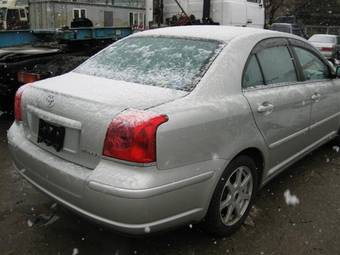 2005 Toyota Avensis Photos