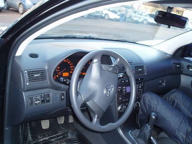 2006 Toyota Avensis