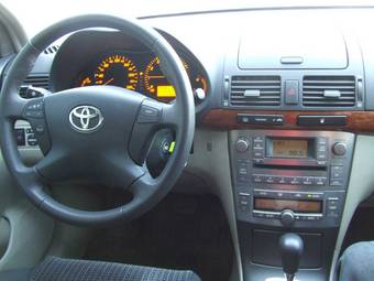 2006 Toyota Avensis Photos