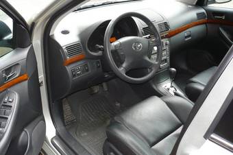 2006 Toyota Avensis Photos