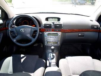 2006 Toyota Avensis Pictures