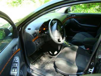 2006 Toyota Avensis Photos