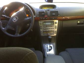 2006 Toyota Avensis Pictures