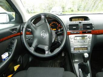 2006 Toyota Avensis Photos