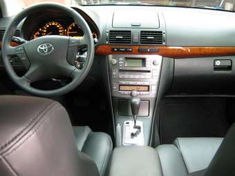 2007 Toyota Avensis Photos