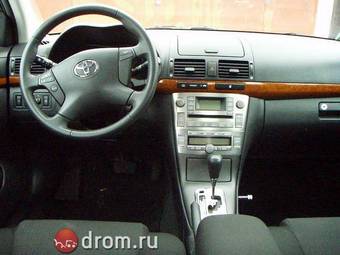 2007 Toyota Avensis Images