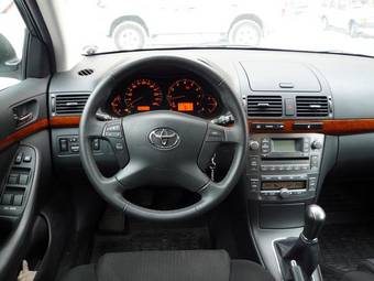 2007 Toyota Avensis Photos