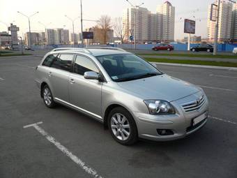 2007 Toyota Avensis Photos