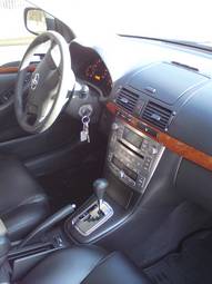 2007 Toyota Avensis Photos