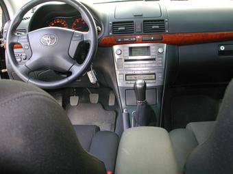 2007 Toyota Avensis Pics