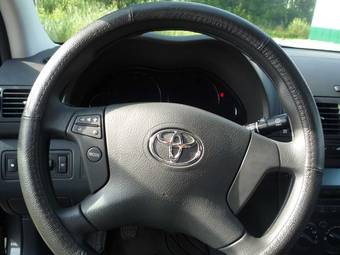 2008 Toyota Avensis Photos