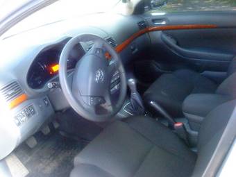 2008 Toyota Avensis Photos