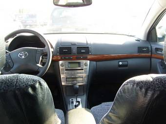 2008 Toyota Avensis Pictures
