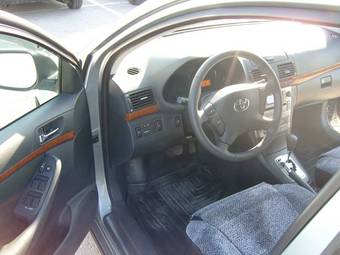2008 Toyota Avensis Images