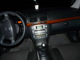 2008 Toyota Avensis Photos