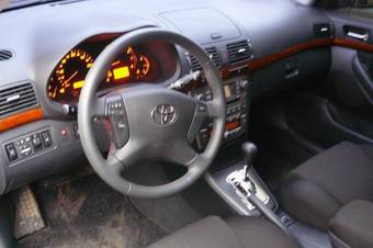 2008 Toyota Avensis Pictures
