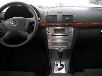 2008 Toyota Avensis Photos