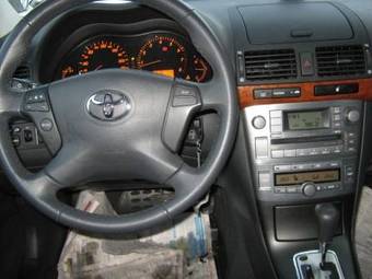 2008 Toyota Avensis Pictures