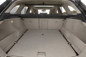 2008 Toyota Avensis Photos