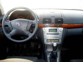 2008 Toyota Avensis Photos