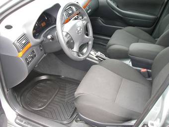 2008 Toyota Avensis Pictures