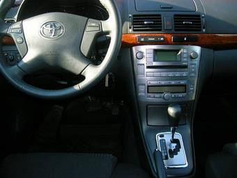 2008 Toyota Avensis Pictures