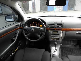 2008 Toyota Avensis Photos