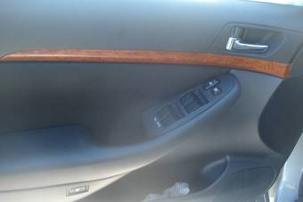 2008 Toyota Avensis Photos