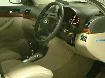 2008 Toyota Avensis Pictures