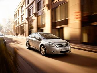 2009 Toyota Avensis Pictures