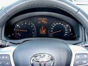 2009 Toyota Avensis Pictures