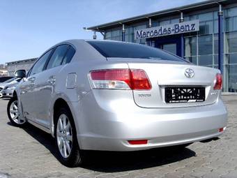 2009 Toyota Avensis Pictures