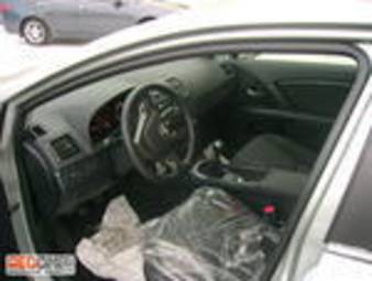 2009 Toyota Avensis Photos