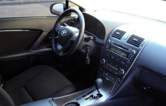 2009 Toyota Avensis Wallpapers