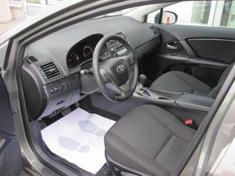 2009 Toyota Avensis Pics