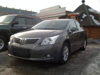 2010 Toyota Avensis Photos