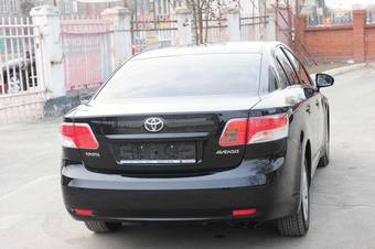 2010 Toyota Avensis Pictures