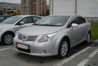 2010 Toyota Avensis Photos