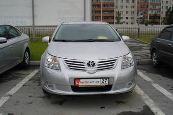 2010 Toyota Avensis Pictures