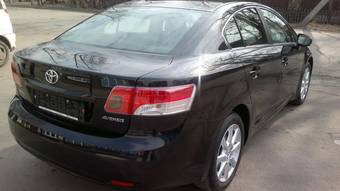 2011 Toyota Avensis Photos