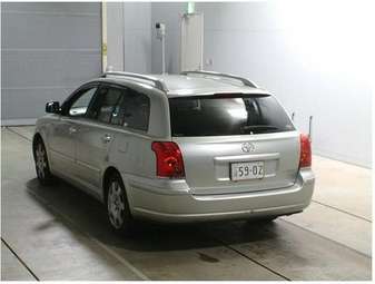 2003 Toyota Avensis Wagon Pictures