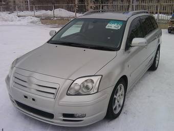 2003 Toyota Avensis Wagon Pictures