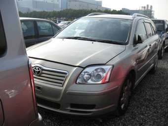 2004 Toyota Avensis Wagon Pictures