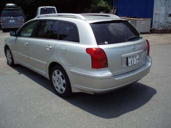 2004 Toyota Avensis Wagon Pictures