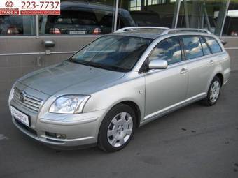 2004 Toyota Avensis Wagon Photos