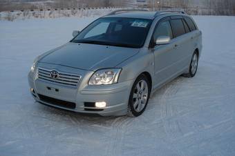 2005 Toyota Avensis Wagon Photos